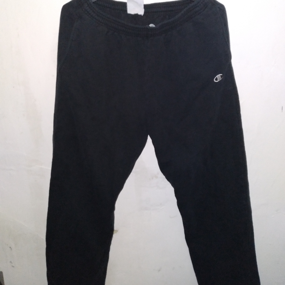 CHAMPION black sweatpants